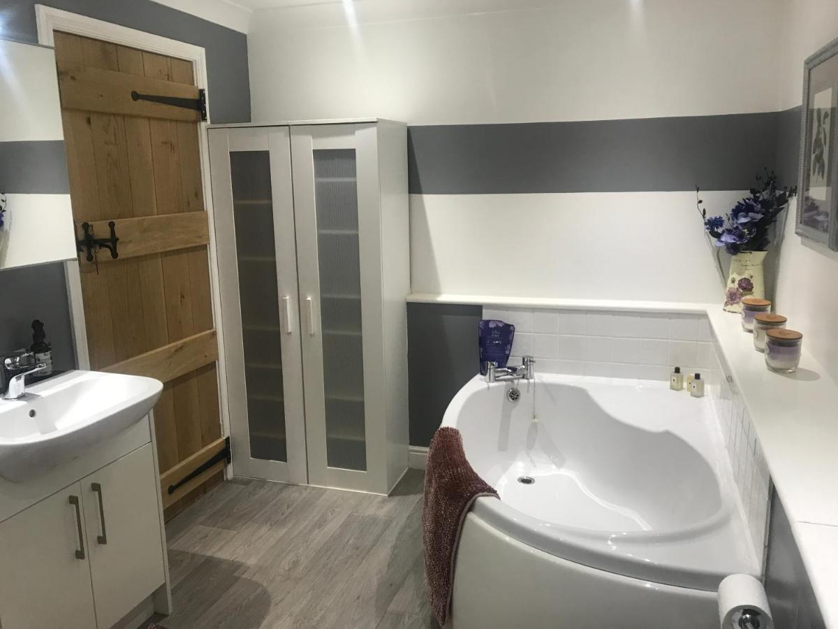 The Master Suite, Enjoy The Countryside In Style Ashover Екстер'єр фото